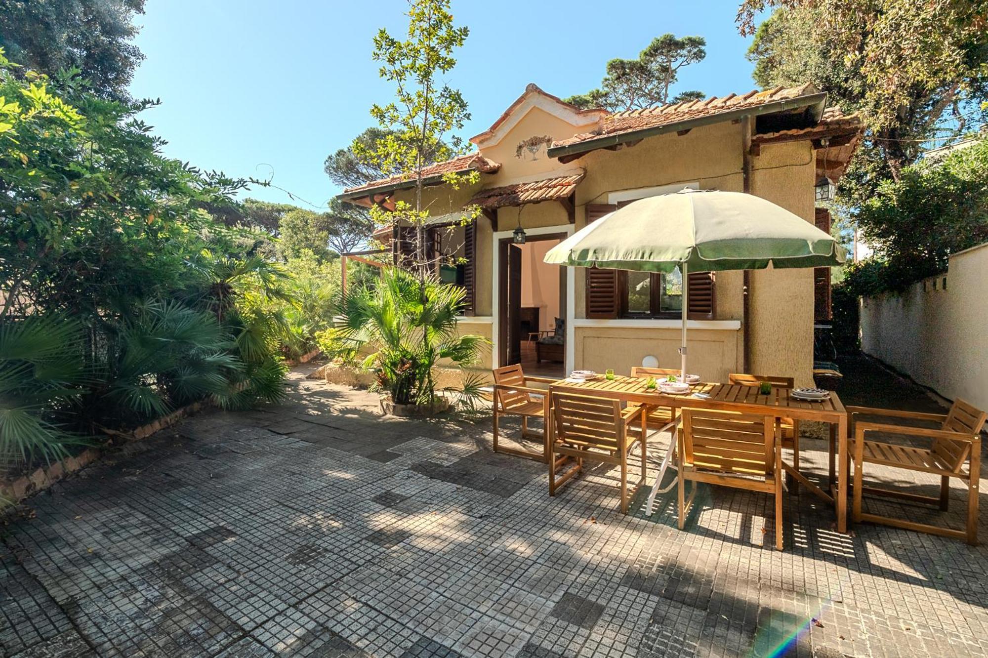 Exclusive Charming Villa - Free Parking 400 Mq Garden - Rome Airport - Roseto Villa Dream Fregenae Exterior photo